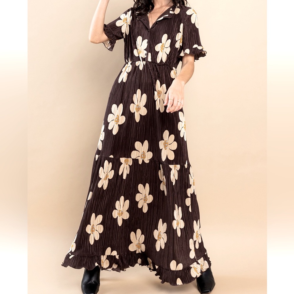 25 Beautiful Floral Print Pleated Maxi Dress - Picture 2 of 5
